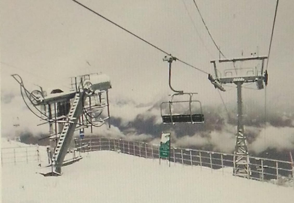 Ski lift at auli T Bar automaic skiing lift